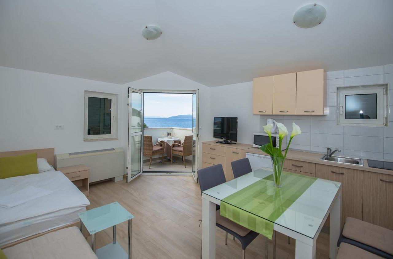 Apartments Beach Макарська Екстер'єр фото