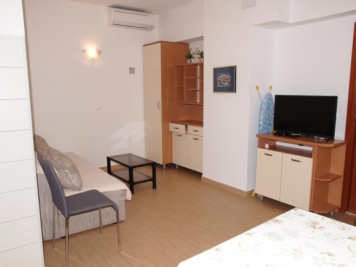 Apartments Beach Макарська Екстер'єр фото